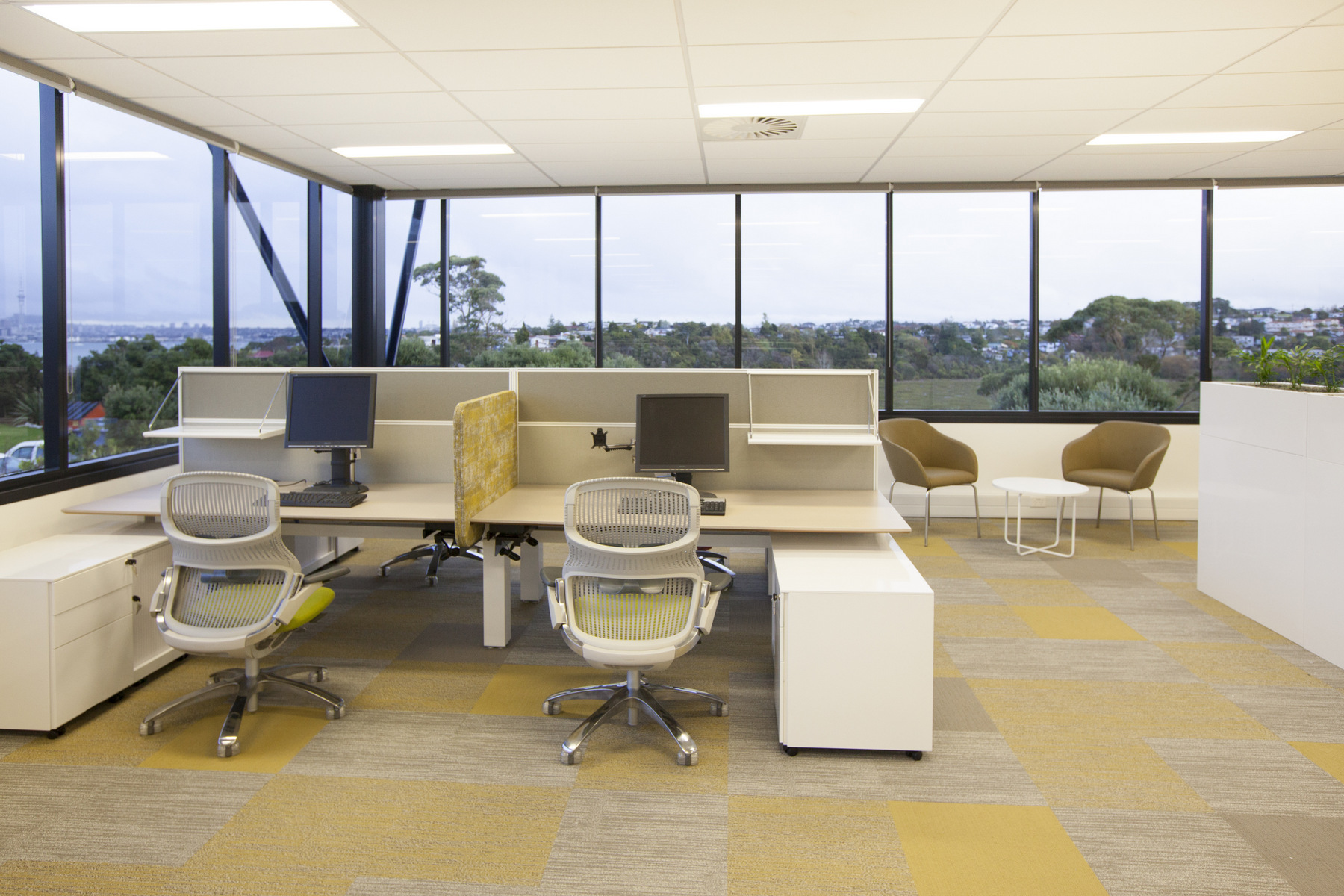 解鎖辦公室裝修新風(fēng)格，打造高效辦公空間(圖2)